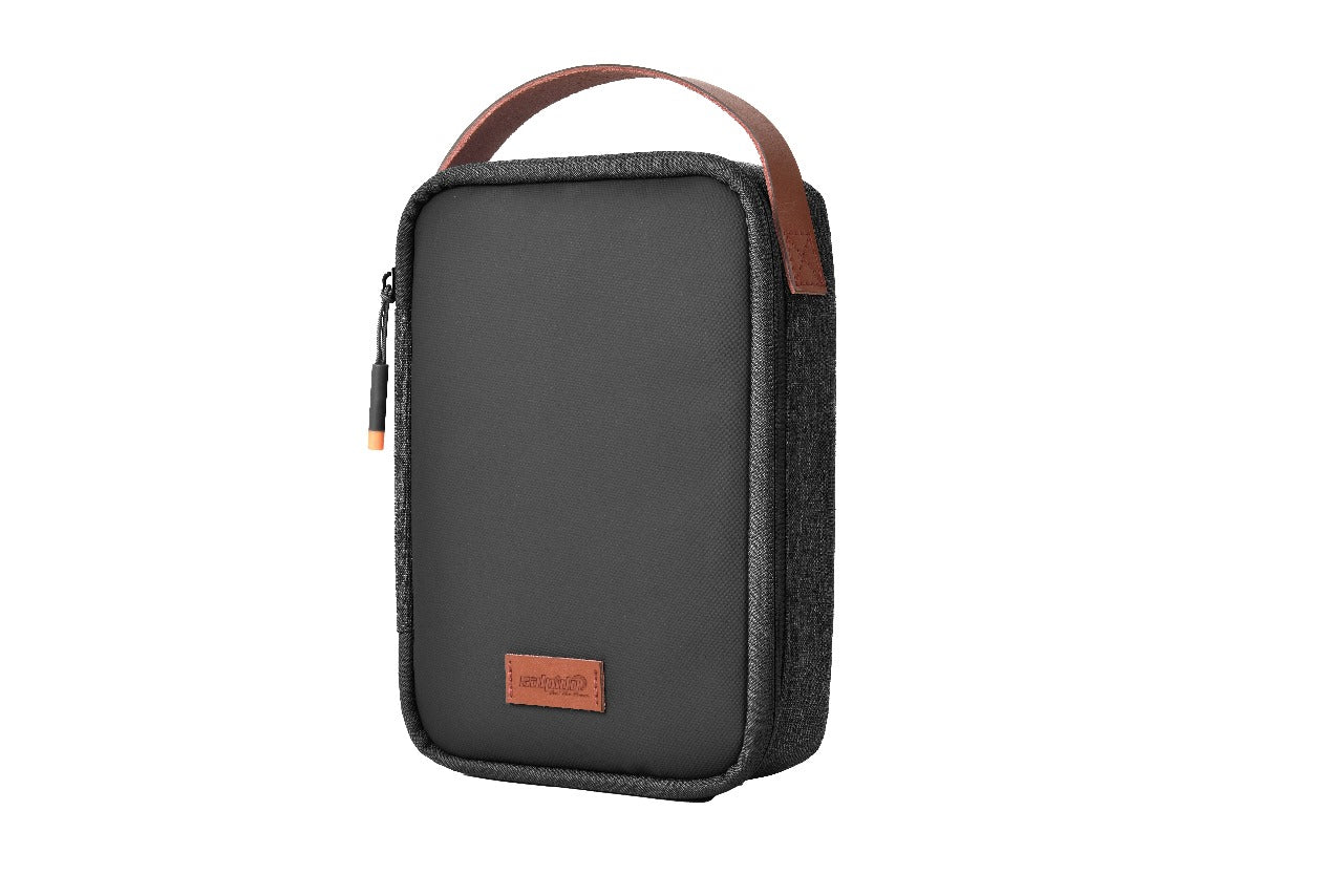 Salpido SAL-TP100 pouch holding cables and chargers